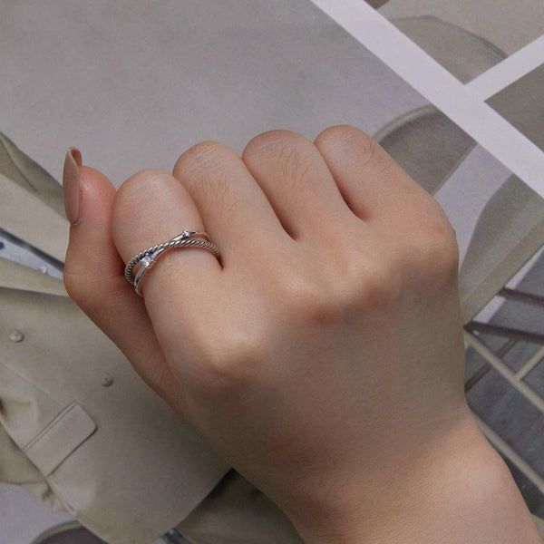 SCR901 Sterling Silver S925 Twist Circle Interlaced Zircon Open Ring