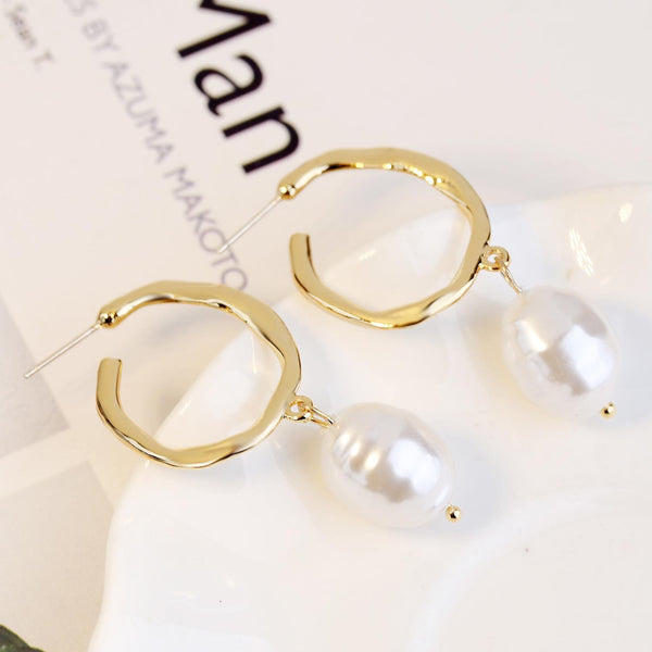 1030402303 Big C Stud Earrings Jewelry