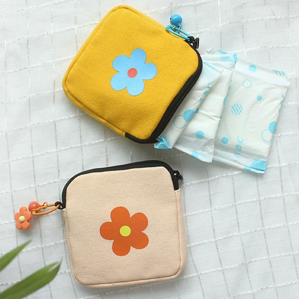 Sanitary Napkin Storage Bag Large Capacity Little Bag Canvas Simple Short Wallet(Pink)