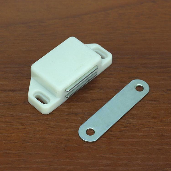 30 PCS Plastic Strong Magnetic Cupboard Door Suction Wardrobe Bookcase Home Accessories, Size: M