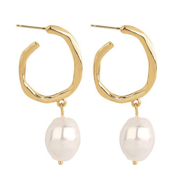 1030402303 Big C Stud Earrings Jewelry