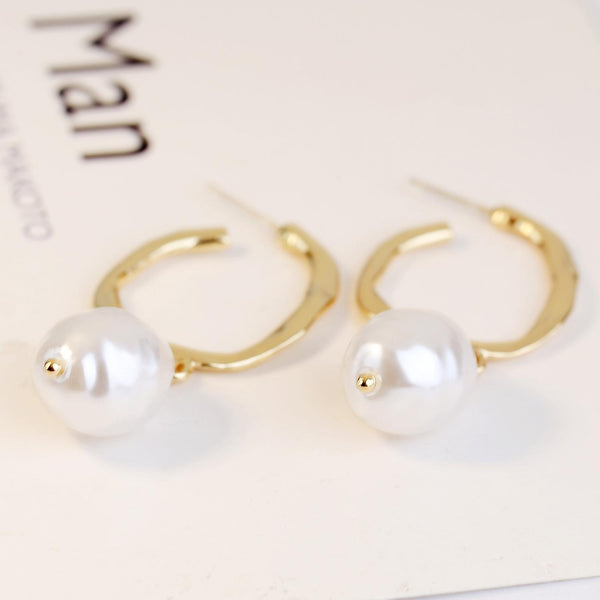 1030402303 Big C Stud Earrings Jewelry