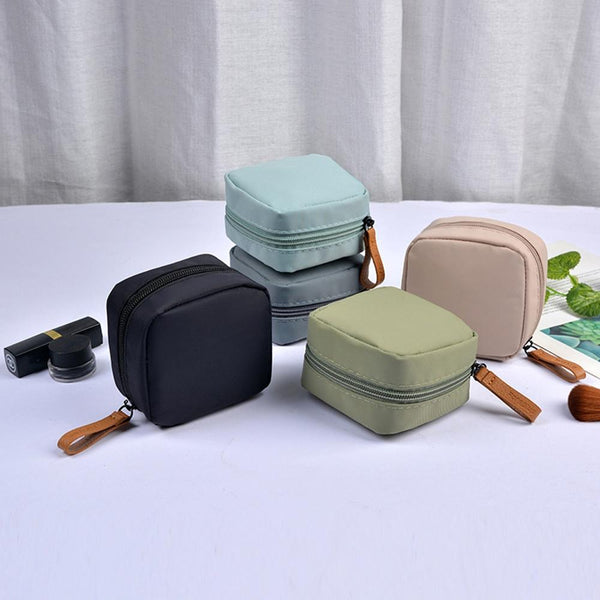 Multifunctional Waterproof Portable Sanitary Storage Bags Mini Cosmetic Bag(Black)