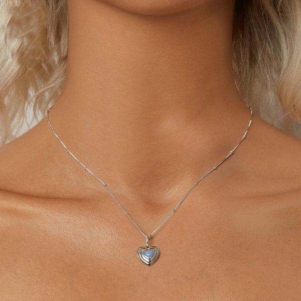 S925 Sterling Silver Platinum Plated Luminous Love Heart Necklace(BSN375)