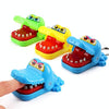 3 PCS Cartoon Mini Crocodile Bite Hand Novelty Tricky Toys, Random Color Delivery