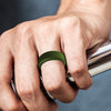 SIR062 8MM Wide Bevel Silicone Ring Sports Ring No.13(Army Green)
